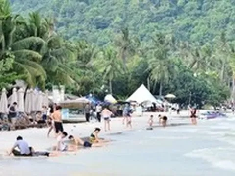 Chưa nghỉ lễ du lịch Phú Quốc đã 'tăng nhiệt'