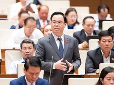 Đầu tư công phải 'thông minh hơn' để tránh tụt hậu công nghệ