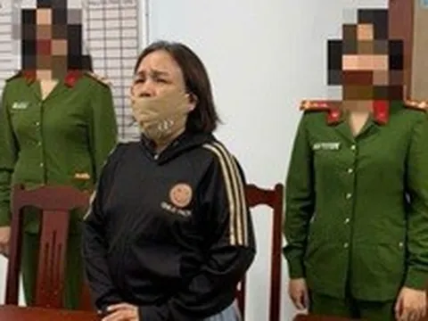 Ra quyết định khởi tố chủ tiệm cà phê Ngô Thị Cúc Hoa sinh năm 1972