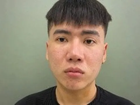 Bắt giữ Châu Minh Khang SN 2002