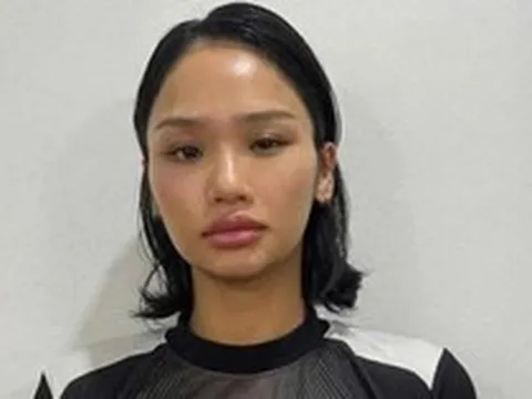 Bức ảnh gây bão mạng xã hội của Miu Lê
