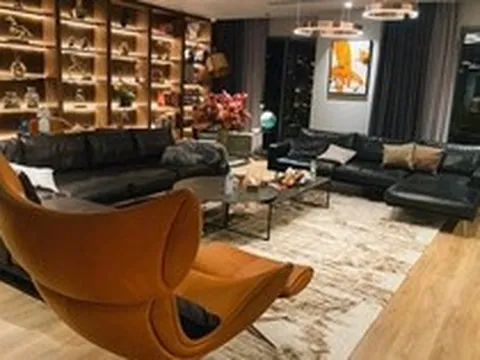 Nam MC cưới cô tiếp viên hàng không kém 8 tuổi: Mua đứt penthouse tặng vợ, độ cưng chiều ngang tổng tài ngôn tình