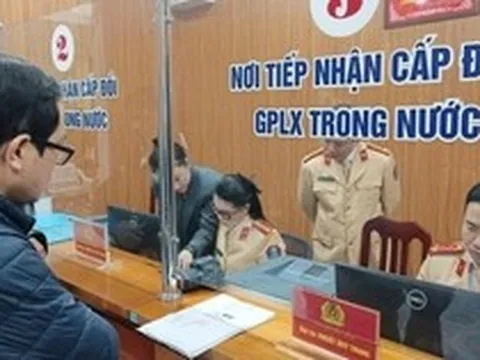 Bộ Công an vừa có đề xuất quan trọng liên quan đến bằng lái xe bản cứng của người dân