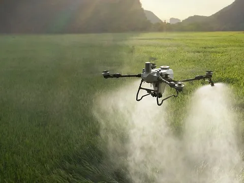 DJI Agriculture nâng tầm nông nghiệp chính xác với việc ra mắt toàn cầu Agras T55 và hệ thống phun pin kép T100