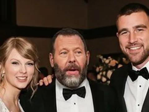Rò rỉ ảnh cưới của Taylor Swift gây náo loạn mạng xã hội?