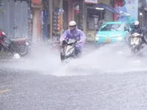 Miền Bắc mưa lớn đỉnh điểm, cảnh báo ngập sâu