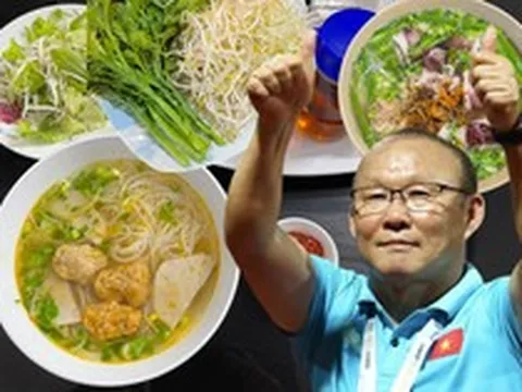 HLV Park Hang Seo và loạt bữa ăn ngập món Việt