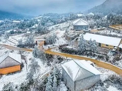 Phát hiện đỉnh núi cao 2.860 m ở Việt Nam, từng lạnh -5°C, mùa đông băng phủ trắng đẹp như trời Âu