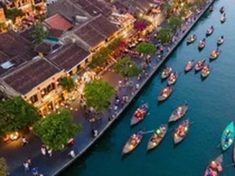 Việt Nam có khu nghỉ dưỡng 8 năm liền đạt Năm Sao Forbes Travel Guide, giữ hai Michelin Key năm 2026: Mười năm “làm mới” bên bãi biển Hà My, giữa ba di sản UNESCO miền Trung