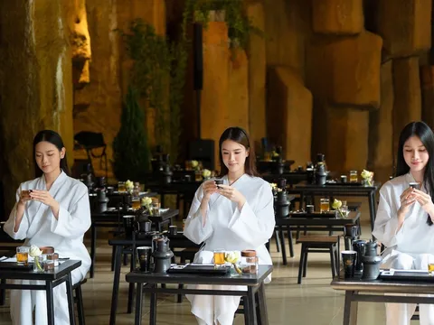 Phương Linh, Mỹ Anh, Phương Anh làm gì tại diễn đàn cà phê quốc tế ở Buôn Ma Thuột?