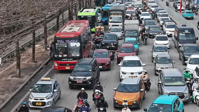 Giải mã "mắt thần" Google Maps: Không lắp camera, vì sao biết chính xác từng mét đường tắc cứng?