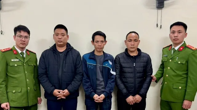 Bắt khẩn cấp Nguyễn Thành Công, sinh năm 1992 và 2 người khác