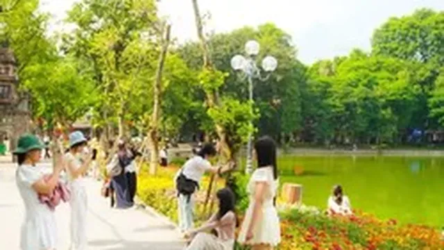 Miền Bắc thời tiết đẹp trước khi mưa dông