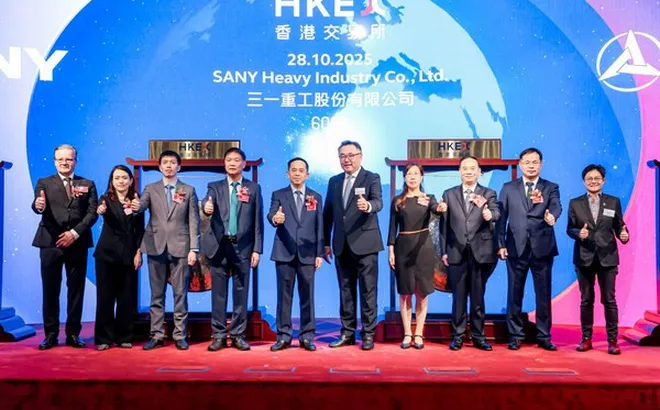 SANY Heavy Industry niêm yết trên Sở giao dịch chứng khoán Hồng Kông, đánh dấu cột mốc mới trong hành trình mở rộng toàn cầu với mô hình niêm yết kép "A+H"