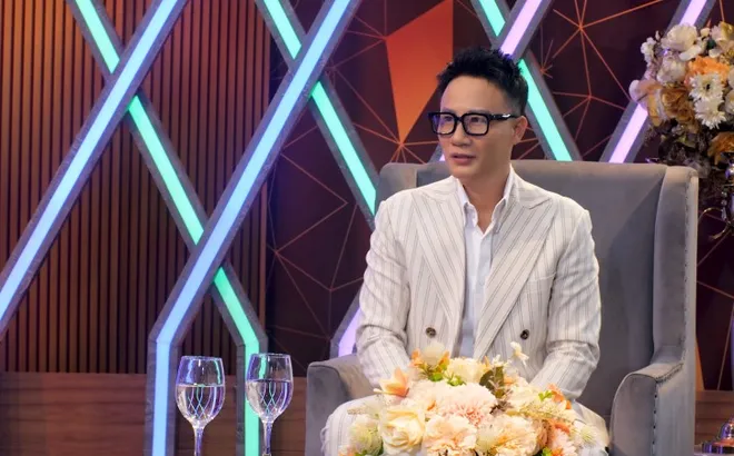 Nam ca sĩ ở biệt thự 300 m2 tại TPHCM nói thẳng lý do không trực tiếp dạy con nhiều