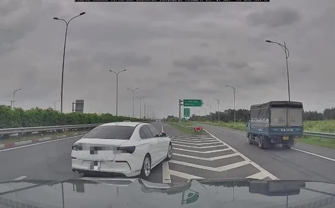 Cục Cảnh sát giao thông cảnh báo nóng tới tất cả tài xế khi lái xe trên cao tốc