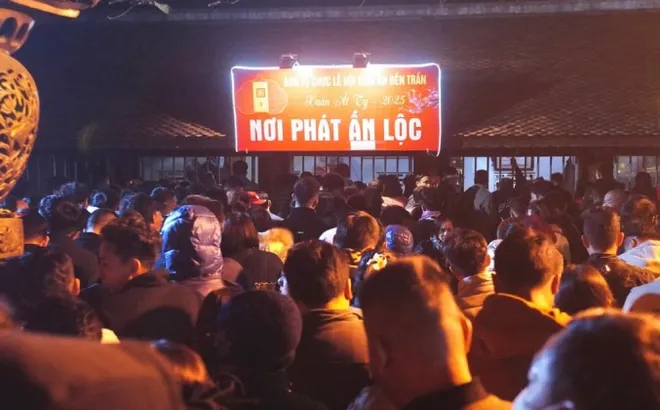 Đền Trần đổi giờ phát ấn Xuân Bính Ngọ 2026