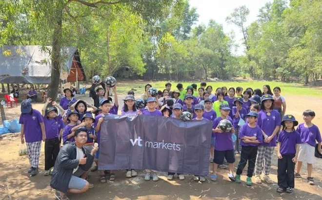 VT Markets mang khát vọng bóng đá toàn cầu đến với thanh thiếu niên Việt Nam