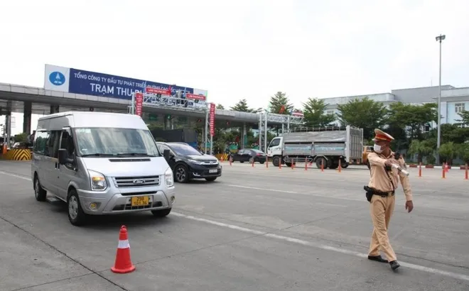 Cục CSGT cảnh báo khẩn hành vi này của tài xế có thể phải trả giá bằng mạng sống