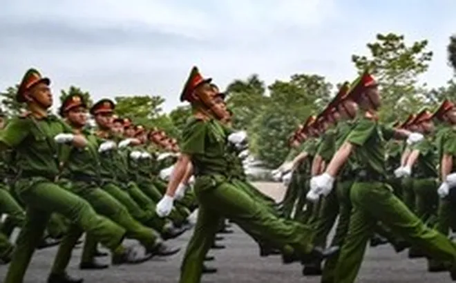 Hà Nội hỗ trợ mỗi người thuộc lực lượng vũ trang, Toà án, Viện kiểm sát từ 2,5 đến 5 triệu đồng/tháng