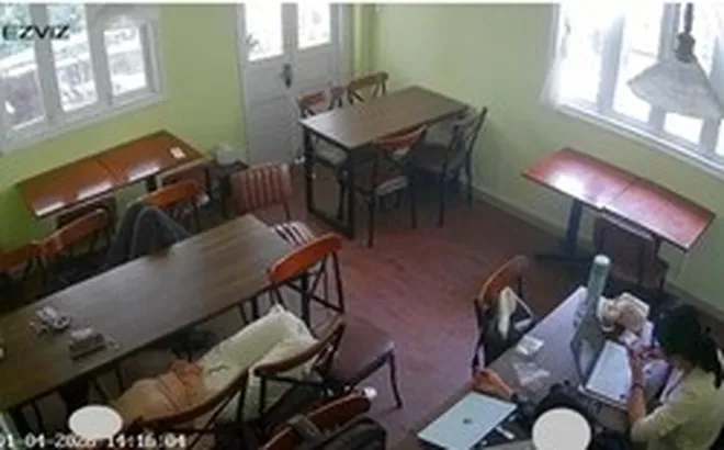 Sau bài ngồi 10 tiếng gọi 1 cốc nước, bị phụ thu rồi chấm 1 sao: Quán tắt đèn và không có nhân viên phục vụ