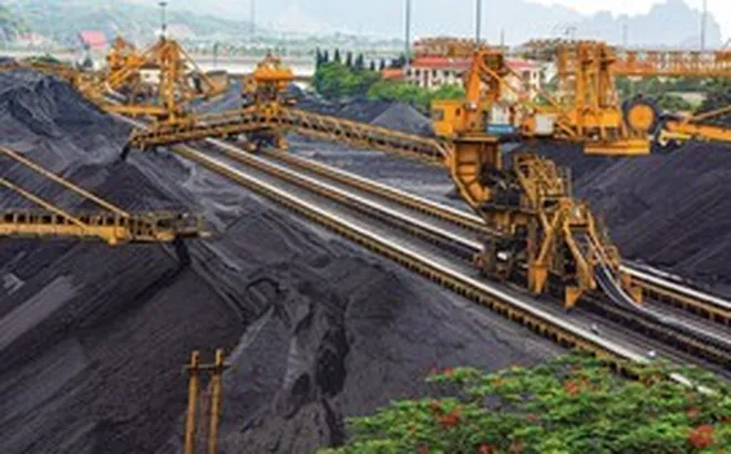 Vượt áp lực chi phí, ngành than giữ ổn định sản xuất kinh doanh