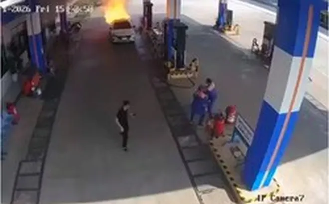 Cháy ô tô, 2 người tử vong, tài xế khai do quá hoảng loạn nên chạy đi: PGĐ Công an Đà Nẵng chỉ đạo làm rõ có bất thường hay không?