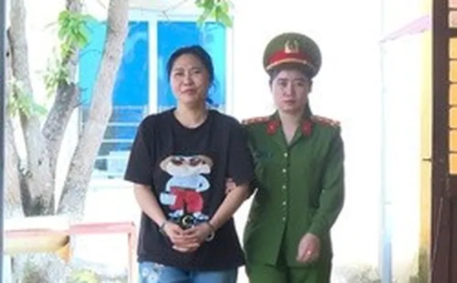 Ra lệnh khám xét khẩn cấp, bắt tạm giam môi giới Lê Thị Thảo SN 1975