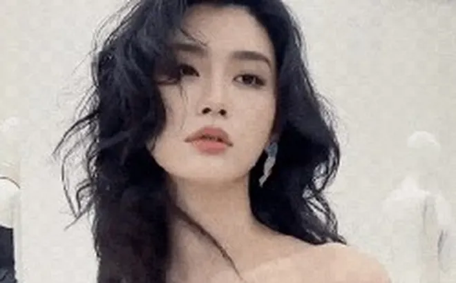 Mỹ nhân showbiz cưới "hồng hài nhi" siêu giàu: Sinh đủ "nếp tẻ" cho gia tộc, gần 40 tuổi vẫn đẹp đỉnh tựa nữ thần