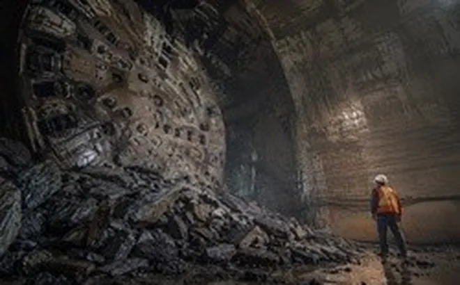 Phát hiện "quái vật" 4.000 tấn, cao bằng tòa nhà 4 tầng, miệt mài khoan xuyên 10,2 km đá cứng suốt 5 năm: Công trình cấp điện cho 160.000 hộ dân lộ diện