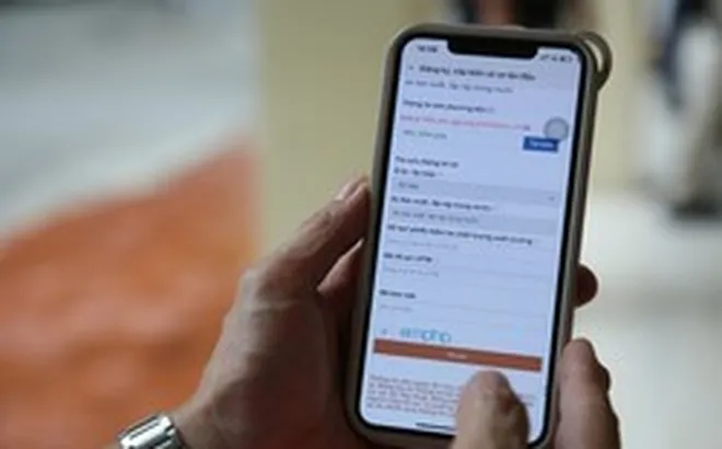 Giảm 50% phí trước bạ với ô tô và 100% với xe máy nếu nộp qua điện tử