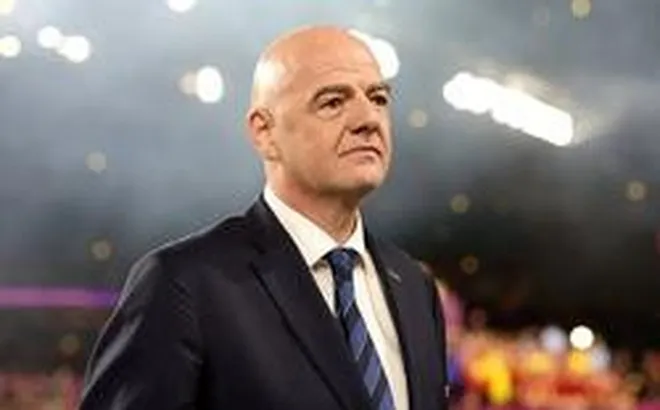 Mở công ty 'bán' World Cup bất thành, Chủ tịch FIFA đối mặt nguy cơ mất chức