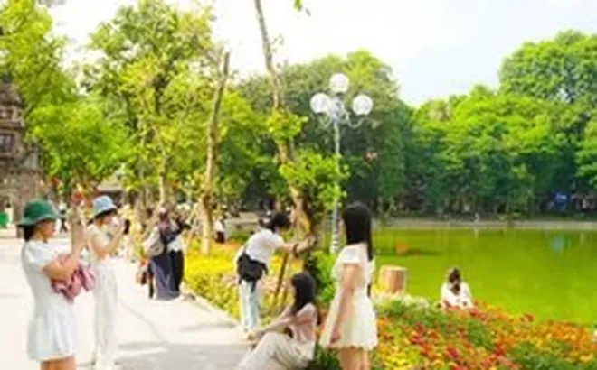 Miền Bắc thời tiết đẹp trước khi mưa dông