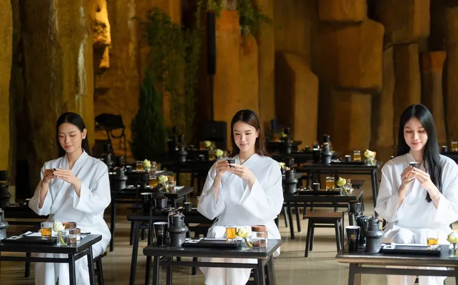 Phương Linh, Mỹ Anh, Phương Anh làm gì tại diễn đàn cà phê quốc tế ở Buôn Ma Thuột?