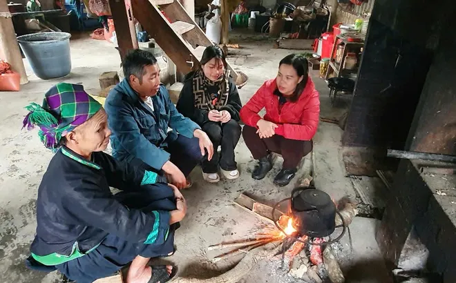 Giữ trẻ em gái ở lại trường: Câu chuyện phía sau một dự án áo thun